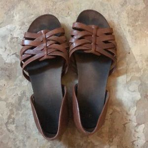 Flat strappy sandals